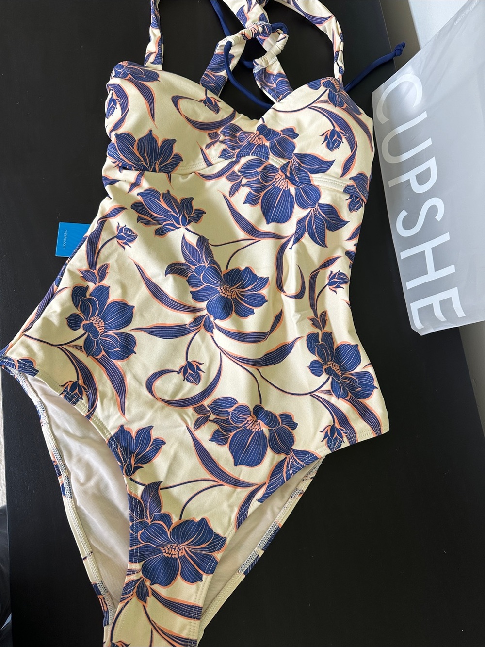 Cupshe Floral One-Piece Slim & Sculpt - Cream with Navy/Coral Accents